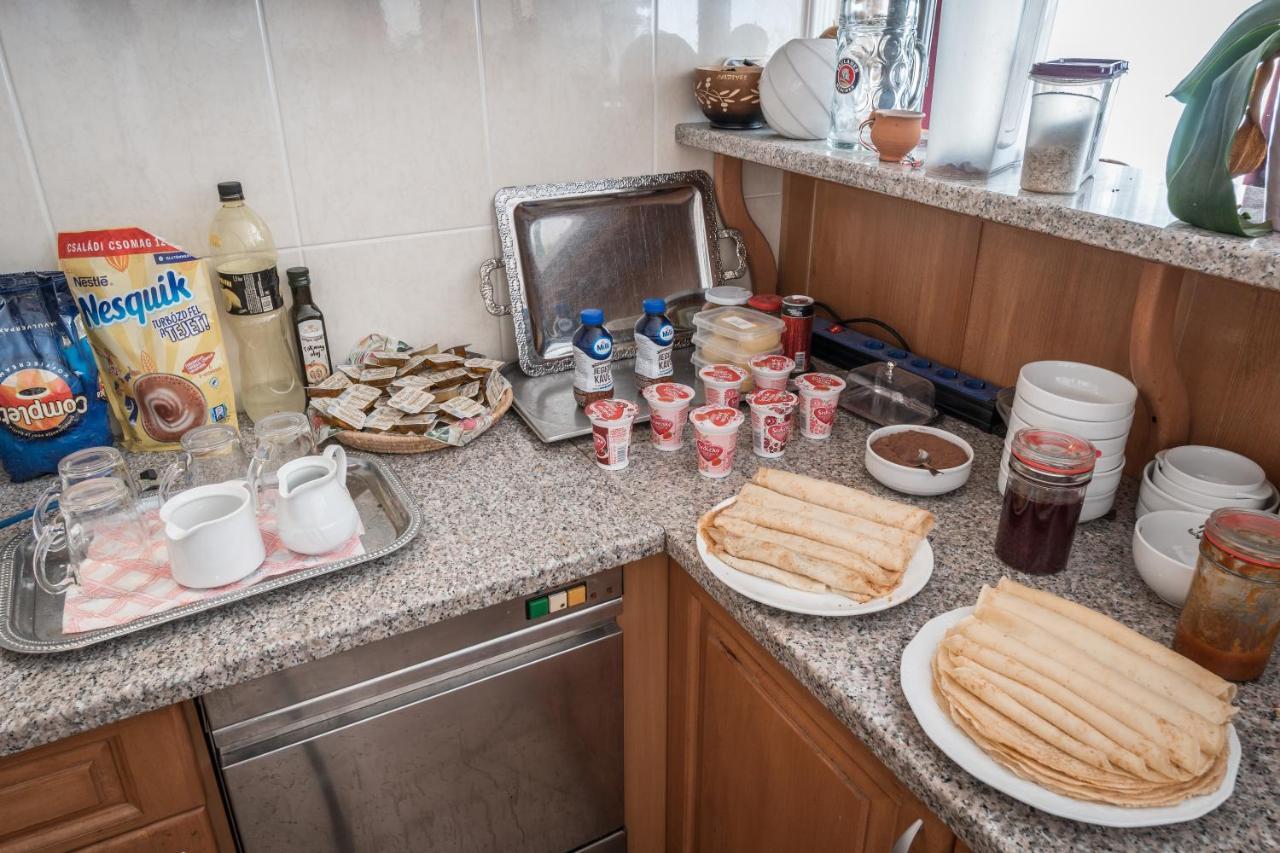 Kaiser Panzio Baja Exteriör bild