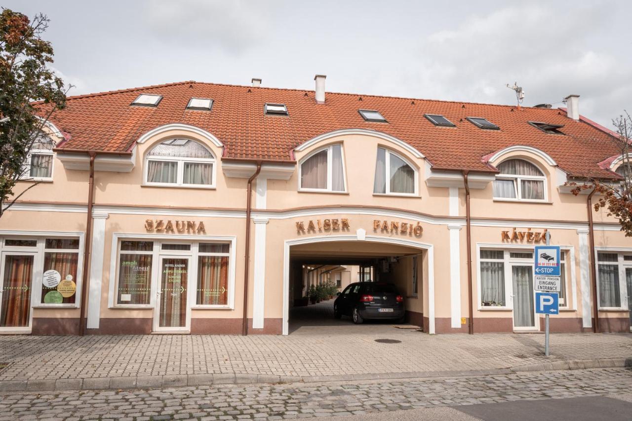 Kaiser Panzio Baja Exteriör bild